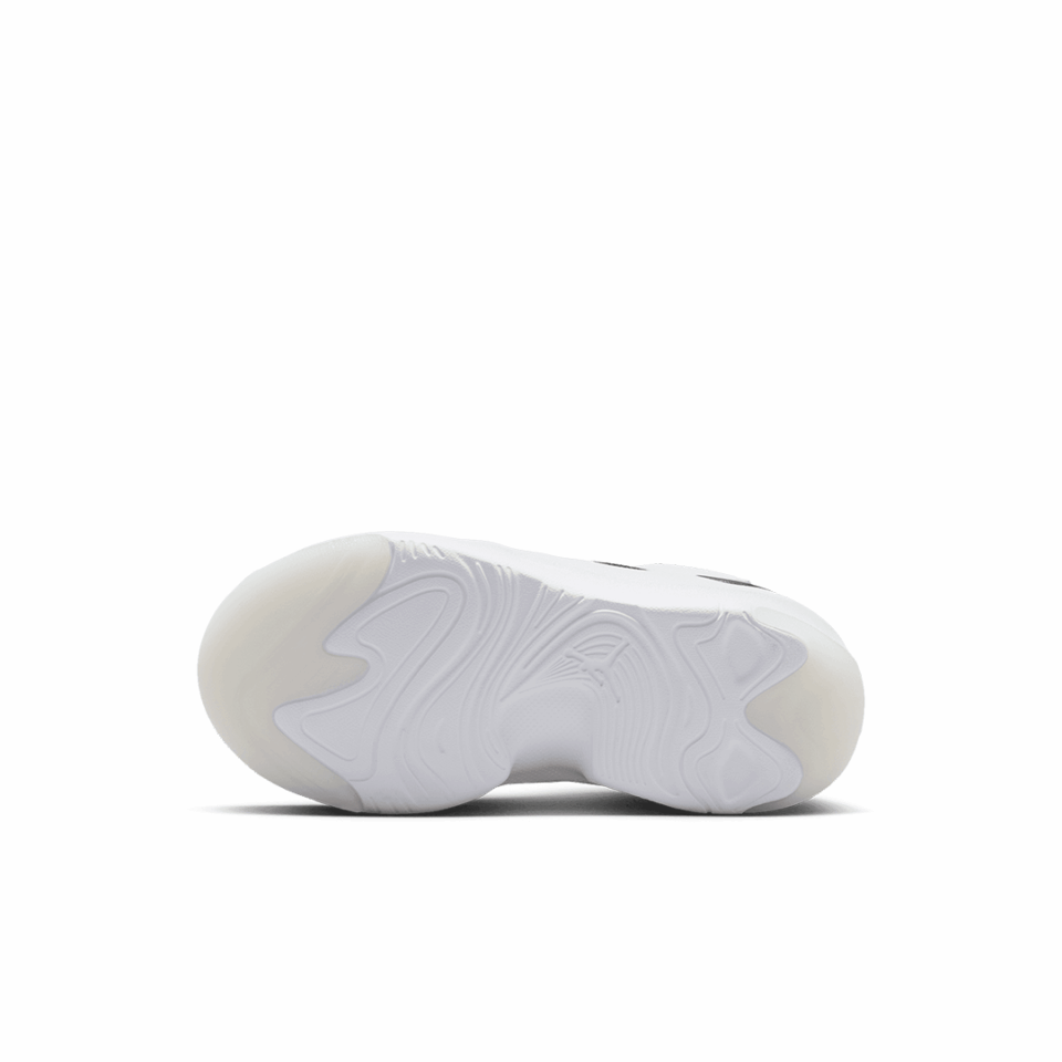 PS Jordan Max Aura 7 - 'White/Black'