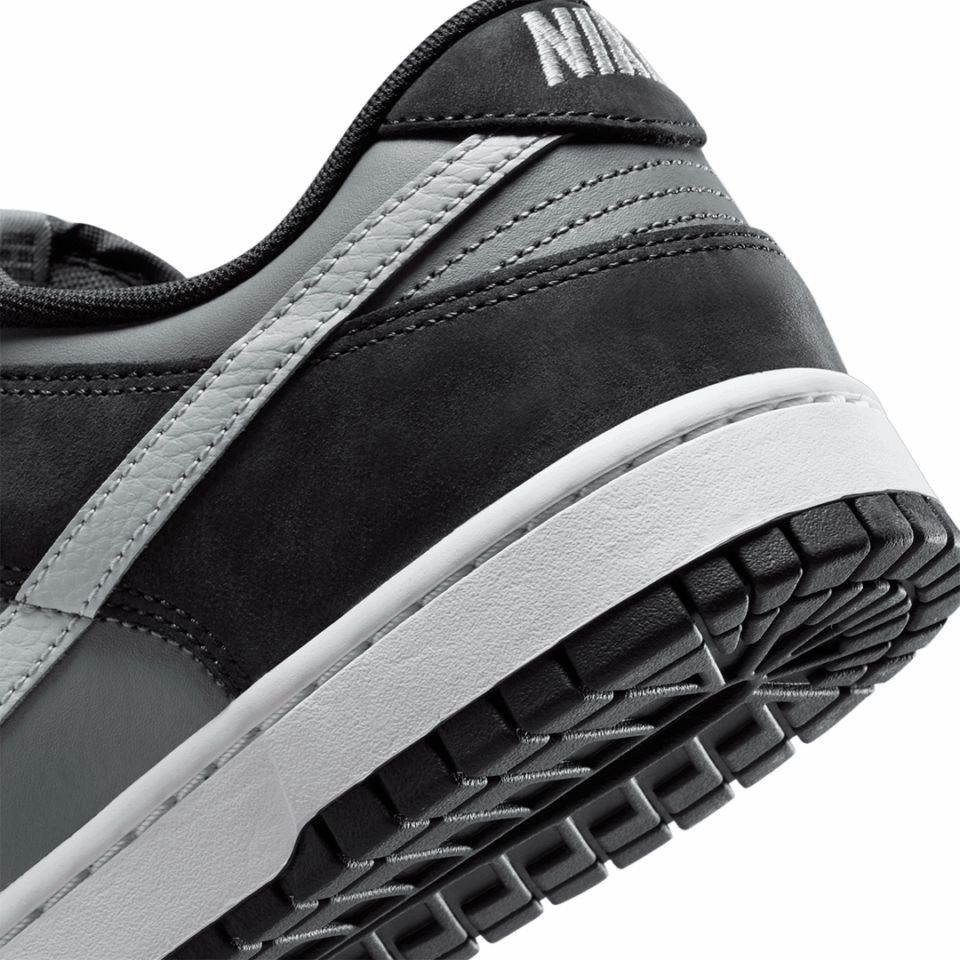 Nike Dunk Low - 'Black/Light Smoke Grey'