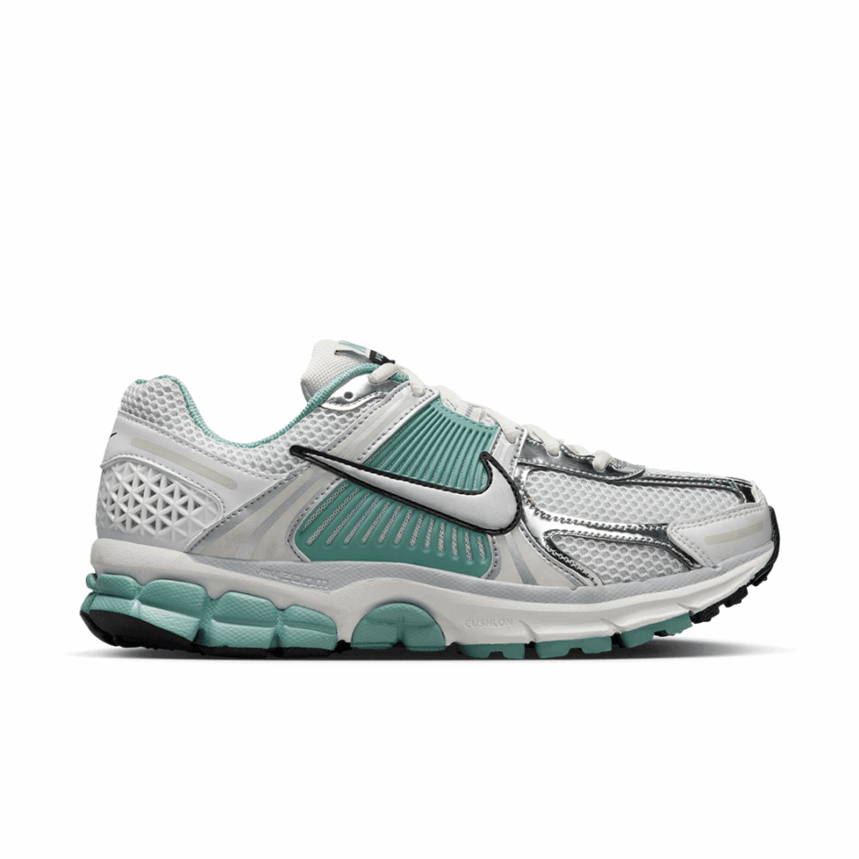 WMNS Nike Zoom Vomero 5 - 'Summit White/Metallic Silver'