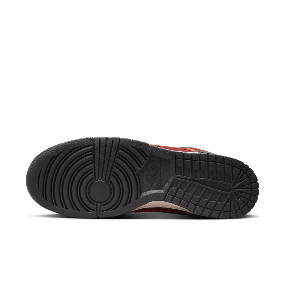 Nike Dunk Low SE - 'Dark Team Red/Solar Red/Black'