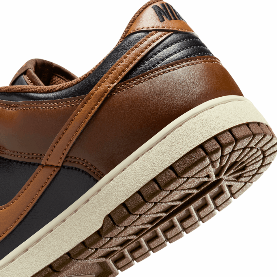 Nike Dunk Low Retro - 'Black/British Tan'