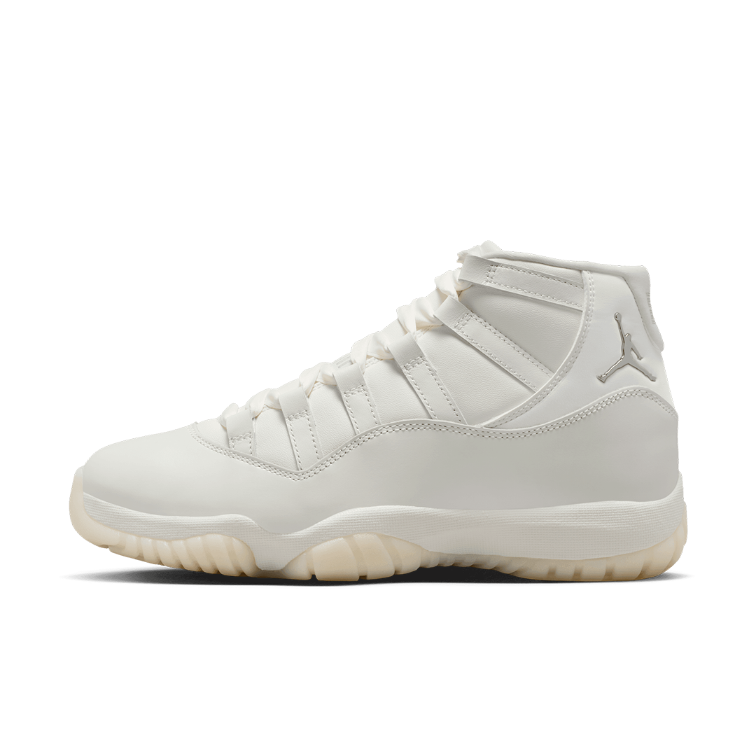 WMNS Air Jordan 11 - 'Sail/Pearl Grey-White-Metallic Silver'