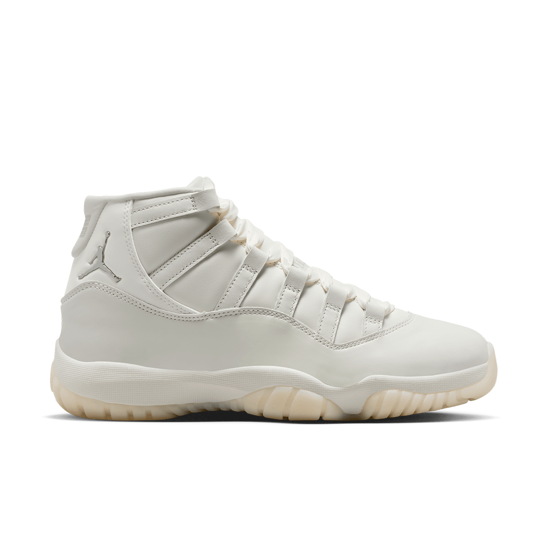 WMNS Air Jordan 11 - 'Sail/Pearl Grey-White-Metallic Silver'