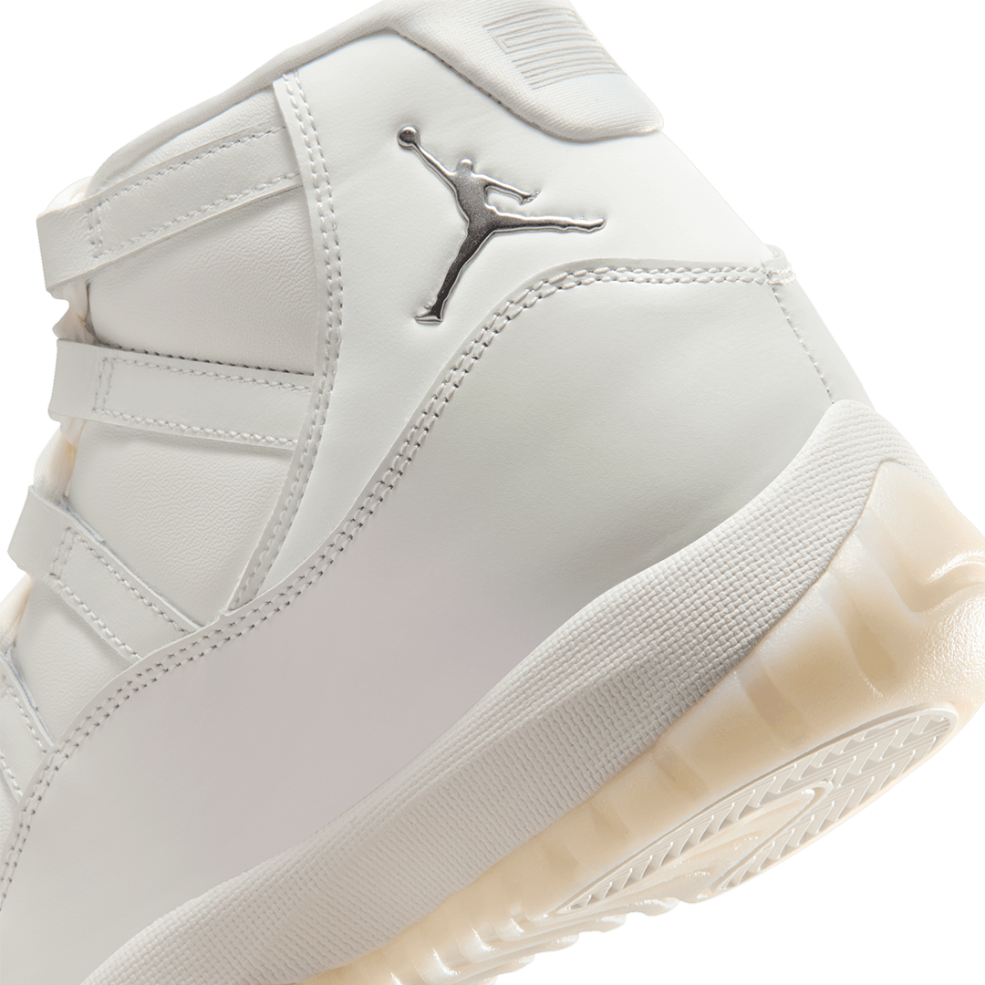 WMNS Air Jordan 11 - 'Sail/Pearl Grey-White-Metallic Silver'