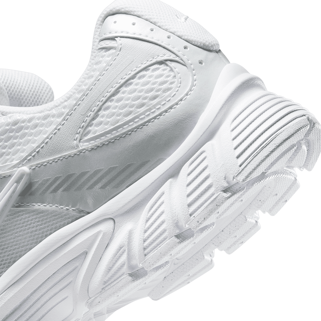 Nike V5 RNR - 'White/White' HJ5228-101