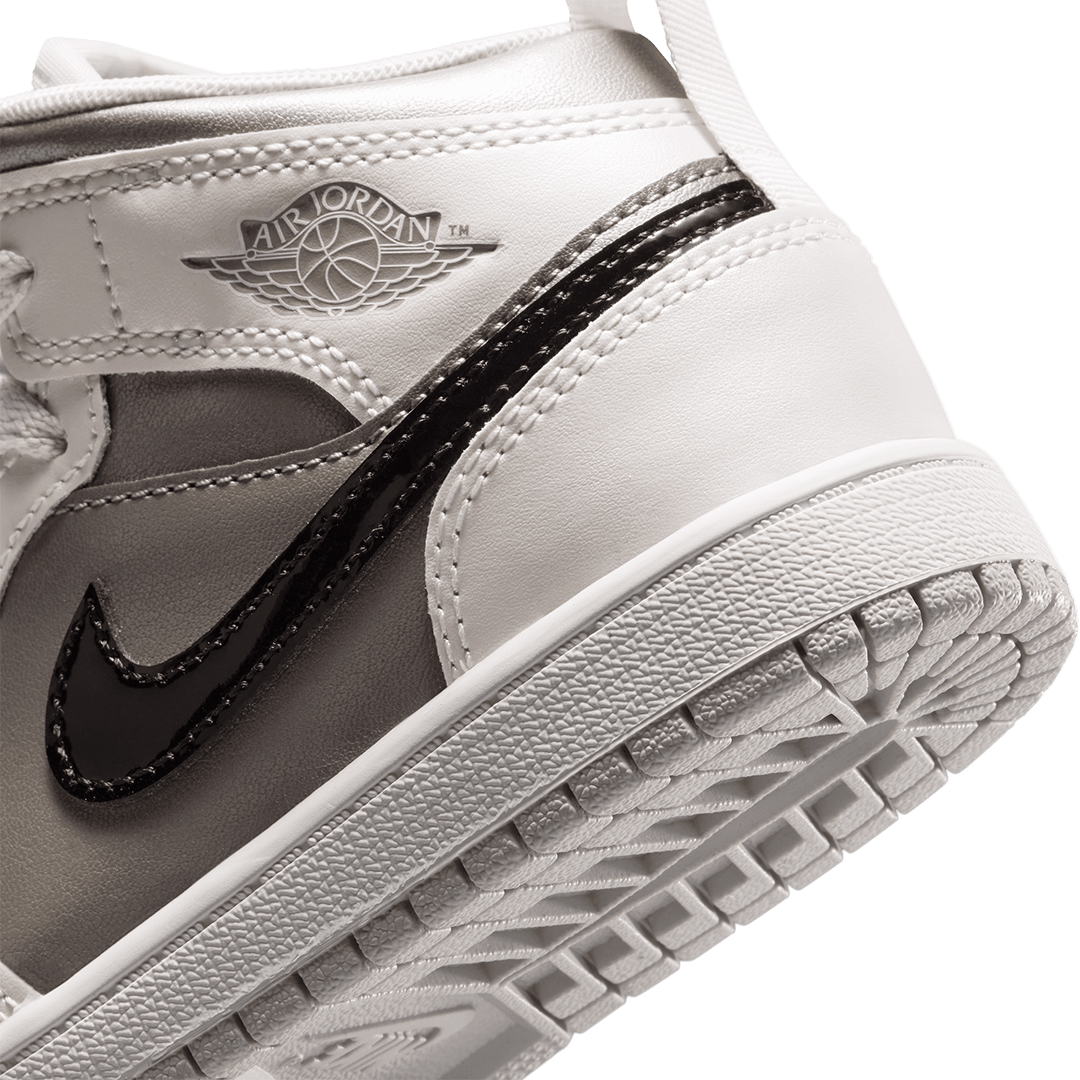 Nike Air Jordan 1 グレー/ホワイト（493） Air Jordan 1 Mid SE Craft Men's Shoes. Nike ID