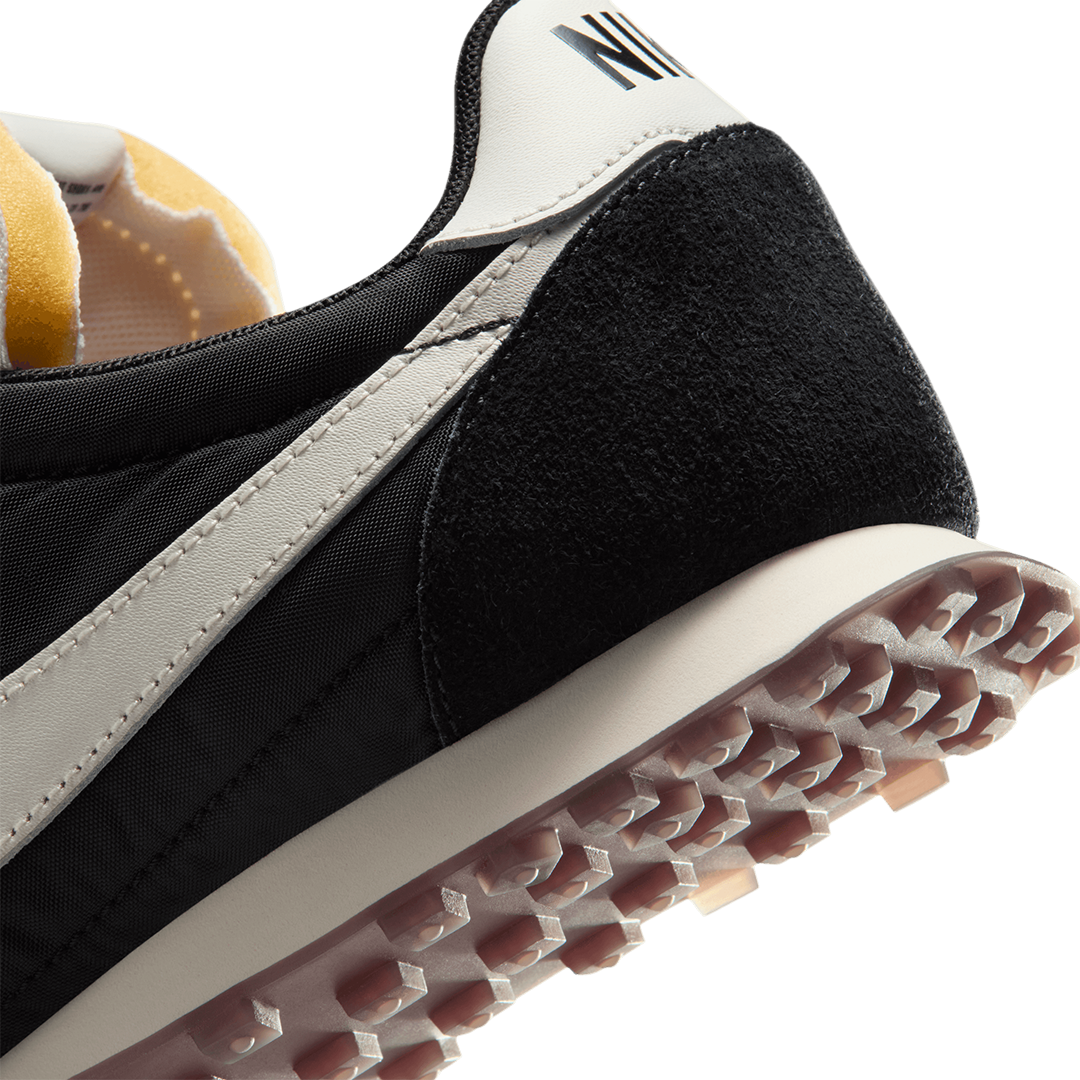 nike waffle racer black sail white