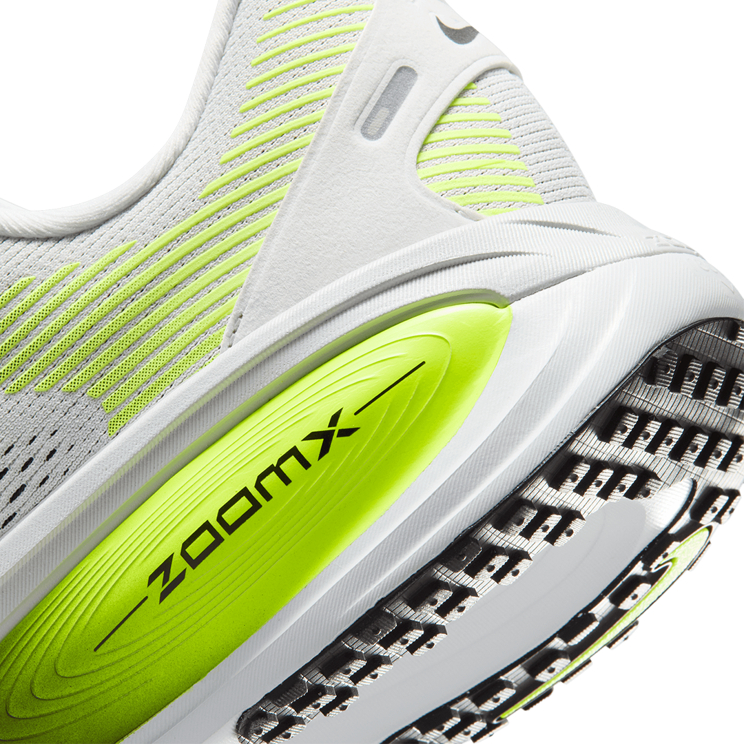 Nike Vomero 18 - 'Photon Dust/Black Volt' HM6803-021
